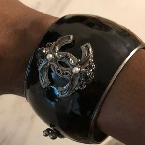 Chanel Authentic bracelet!!